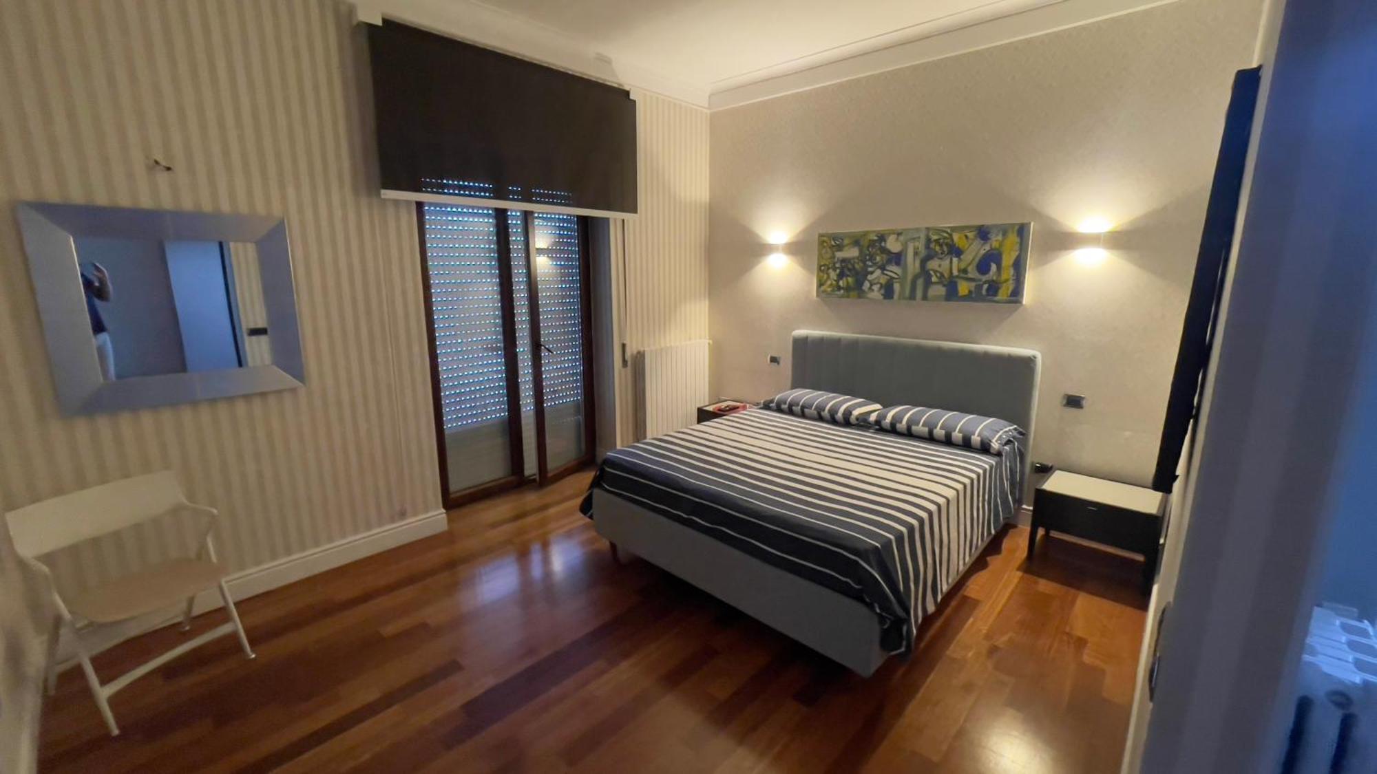 Leonardo Rooms Авелліно Екстер'єр фото
