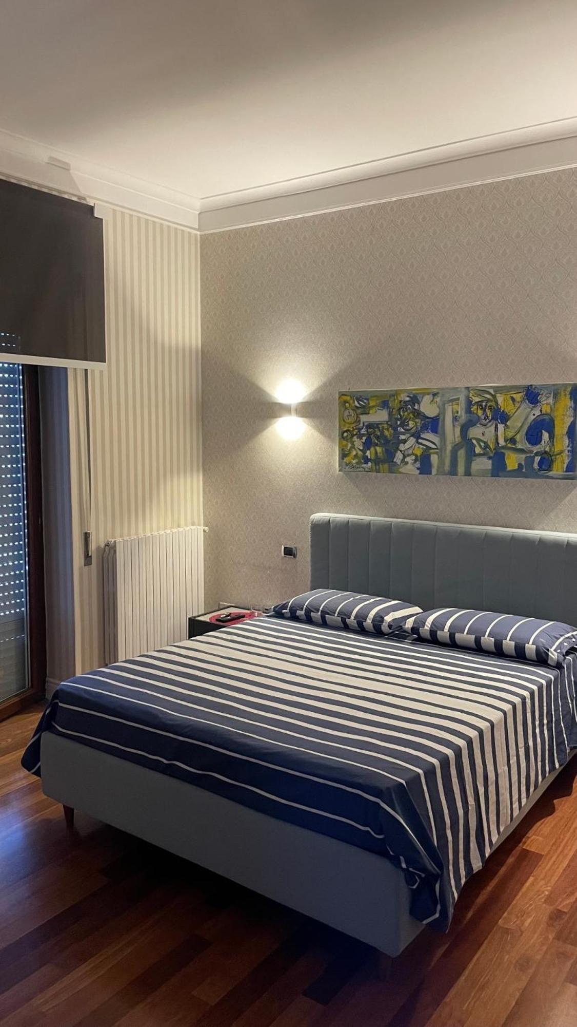 Leonardo Rooms Авелліно Екстер'єр фото